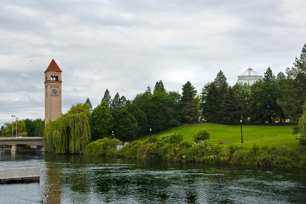 Oxford Suites Spokane Downtown Zewnętrze zdjęcie